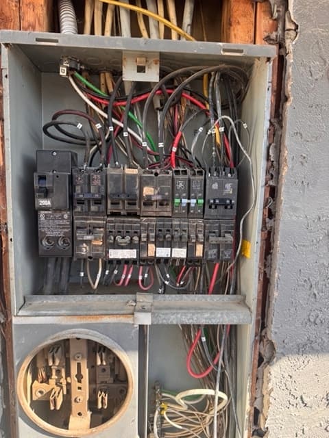 200 Amp Panel Upgrade - Image 2