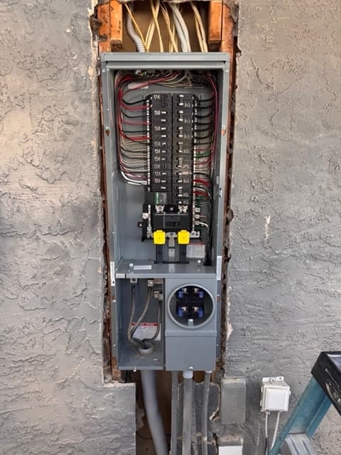 200 Amp Panel Upgrade - Image 4
